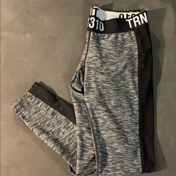 H & M Sport leggings - Picture 1 of 3